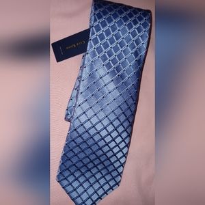 NWT  Geometric Club Monaco Silk Tie